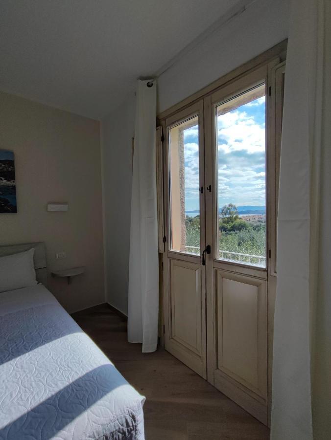 Antica Isola Bed and Breakfast Olbia Eksteriør billede