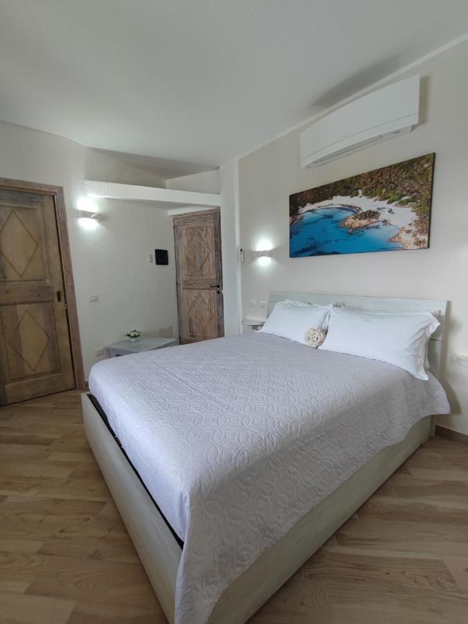 Antica Isola Bed and Breakfast Olbia Eksteriør billede